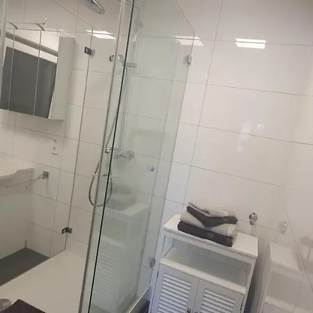 Weishaupt Apartment *